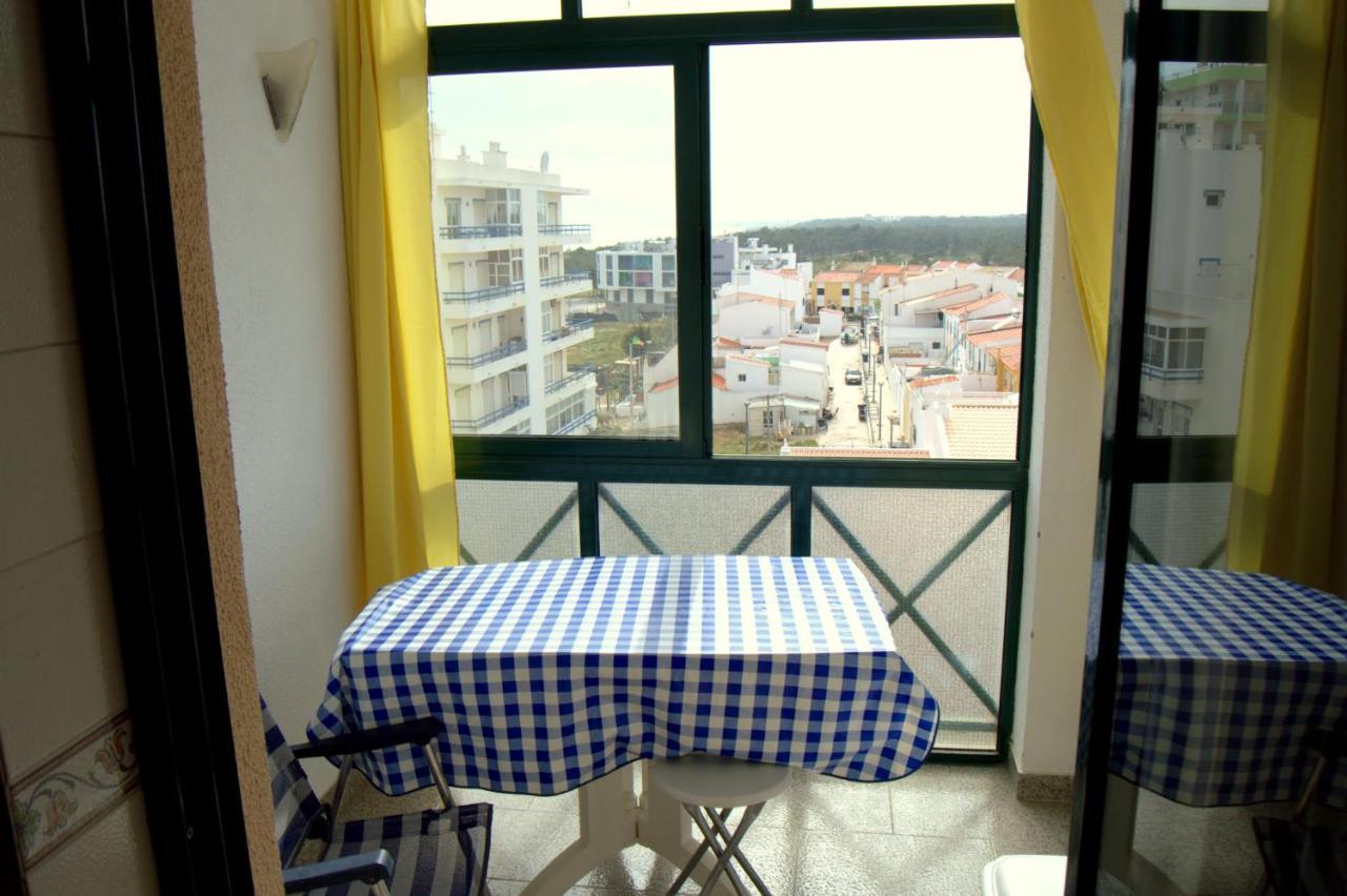 T1 Com Vista Mar Na Praia De Monte Gordo Eksteriør billede